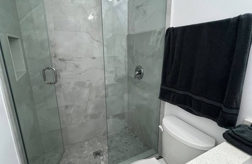 Agincourt House | The Self-Stainable House Suite near Agincourt Go