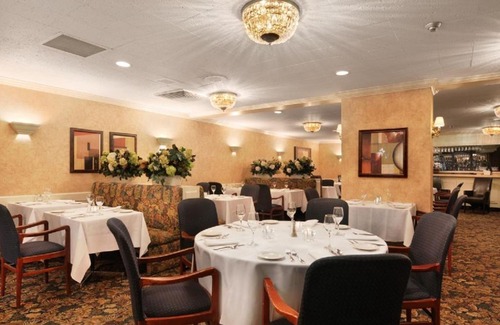 Timmins Hotel | The Senator Hotel & Conference Center Timmins