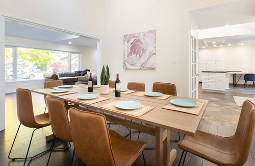 Clarkson-Lorne Park House | The Serenity Home Pool/Yoga/Game Room by the Lake