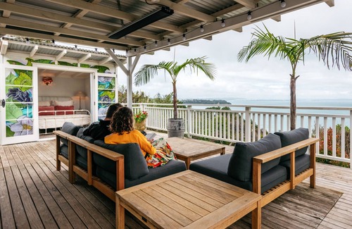 Oneroa Cottage | The Settlers Hut