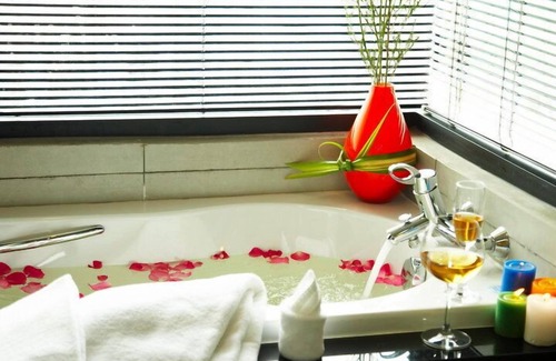 Ban Bang Saen Hotel | The Sez Hotel