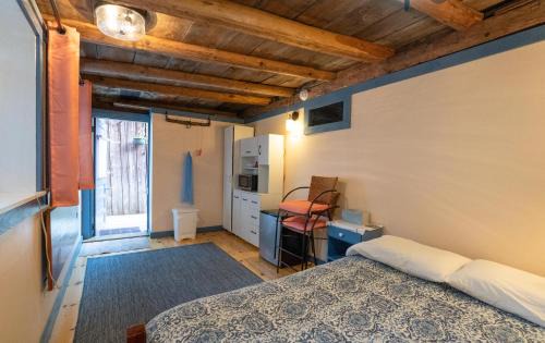 Bridgton House | The ShackHilton at Dancing Light Farm