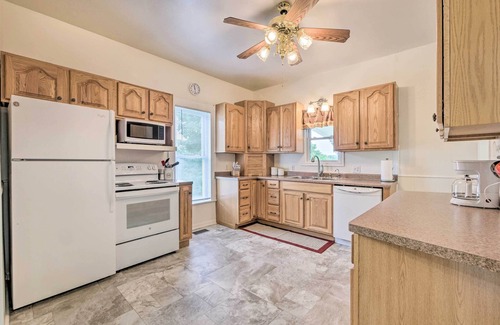 Millersburg House | 'The Shady Cottage' Millersburg Getaway w/Deck
