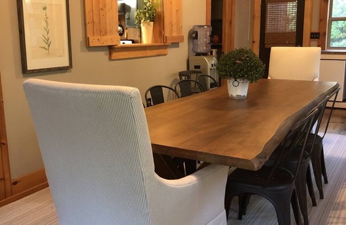 Fountain Run Cabin | The Shady Pine @ Barren River Lake, KY~ Luxury Cabin, Hot Tub, Mammoth Cave