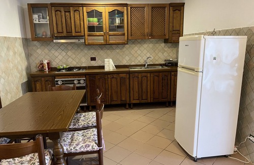 San Giacomo degli Schiavoni Apartment | The Shelter: Comfortable Ground Floor in Quiet Area