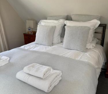 Sandgate Bed & Breakfast | The Ship Inn - Sandgate
