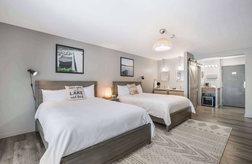 Elkhart Lake Hotel | The Shore Club Wisconsin, Ascend Hotel Collection