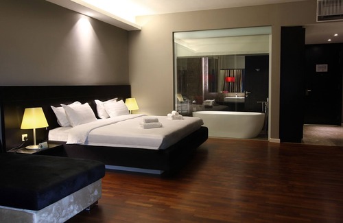 Bunga Paya Pantai Hotel | The Shore Hotel & Residences