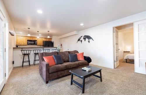 Cottonwood Heights House | The Shredder's Shanty - Close to Ski Resorts!