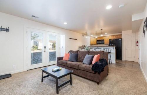 Cottonwood Heights House | The Shredders Shanty Close to Ski Resorts