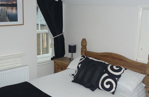 Cannards Grave Bed & Breakfast | The Shrubbery Hotel