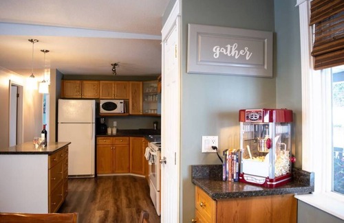 Sicamous House | The Sicamous Songbird
