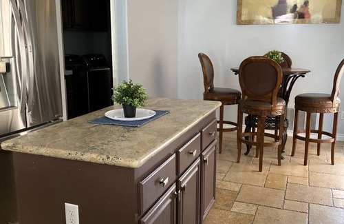 Temecula House | The Signature room “room only”