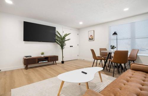 Morton Apartment | The Silo 8 - Modern 2BD in a Quiet Neighborhood