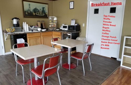 Marshfield Hotel | The Simplicity Inn