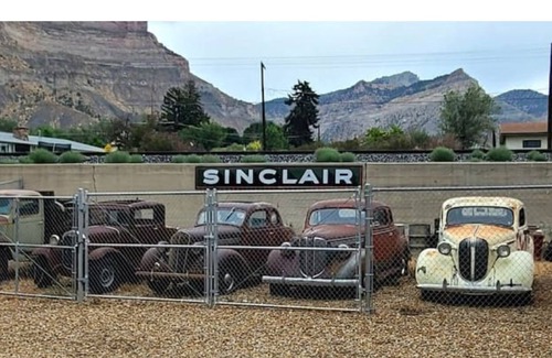Helper House | The Sinclair