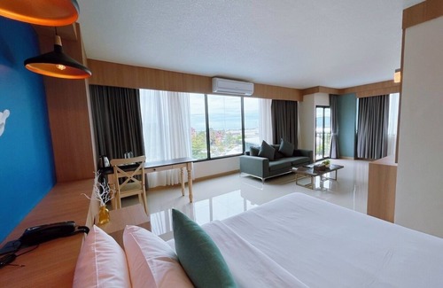 Ban Bo Han Hotel | The Sixteenth Naiyang Beach Hotel