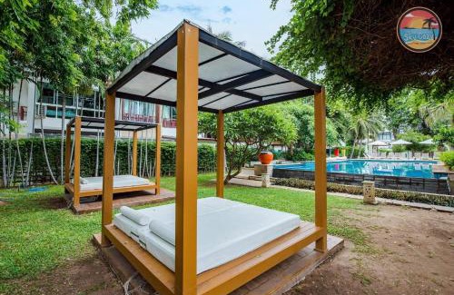 Bang Kao Villa | The Sky Cozy pool villa garden view