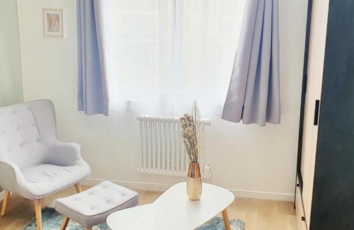 Dreux Apartment | The Sky - Dormez sur un petit nuage