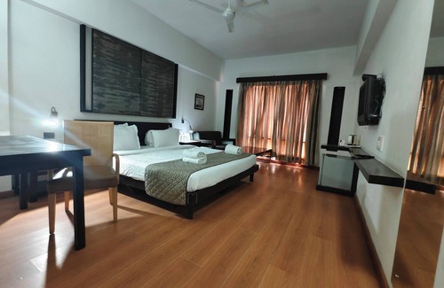 Gandhinagar Hotel | The Sky Imperial Gandhinagar