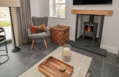 Crawcrook Cottage | THE SMITHY, family friendly, luxury holiday cottage in Ponteland