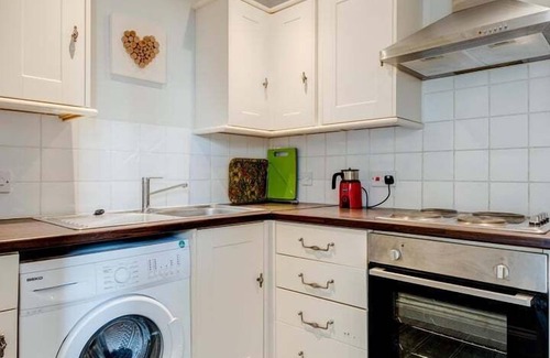 Hastings Apartment | The Smugglers Retreat