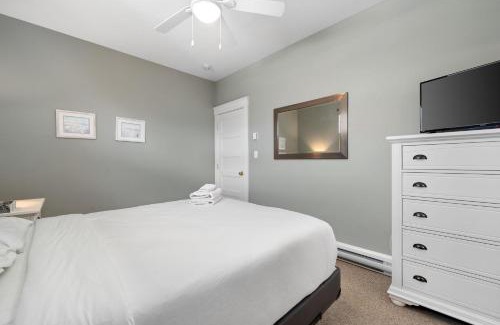 Cherry Valley House | The Snowberry - 67 Butternut