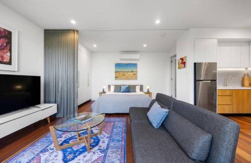 Stirling Apartment | The Snug at Lucent Art House