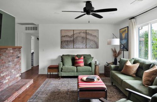 Redding House | The Songbird 99