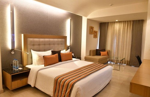 Bistupur Hotel | The Sonnet