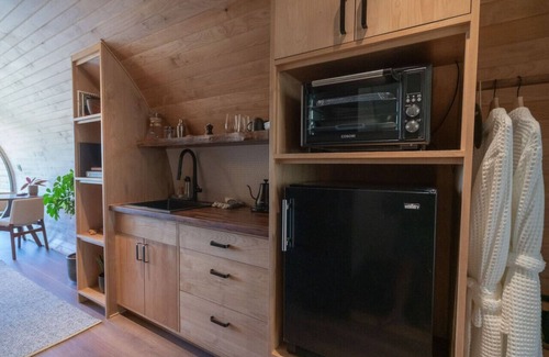 Sebastopol Cabin | The Sonoma Spyglass | Incredible Views + Sauna