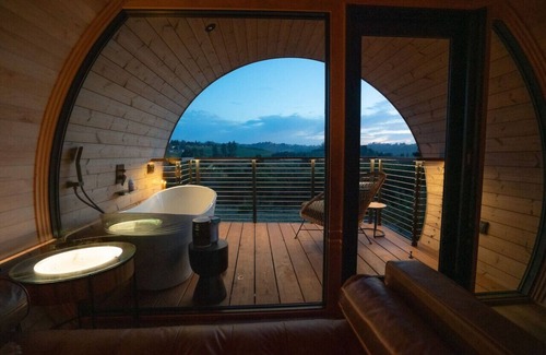Sebastopol Cabin | The Sonoma Spyglass | Incredible Views + Sauna
