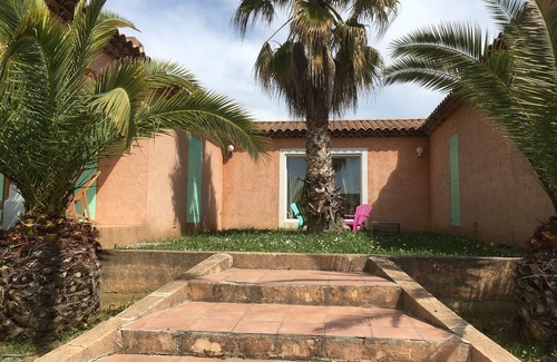 Le Val Villa | THE SOUTH VILLA 12/14 BEDS WITH SWIMMING POOL LE VAL EN PROVENCE