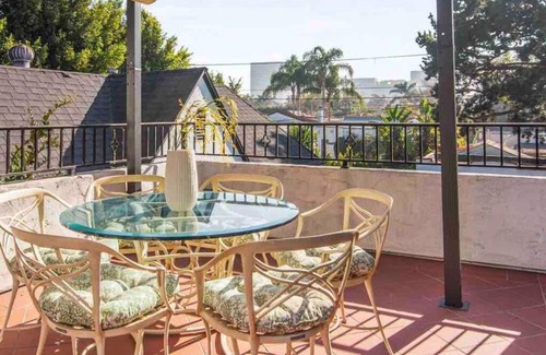 Beverly Grove Villa | The Spanish Hideaway