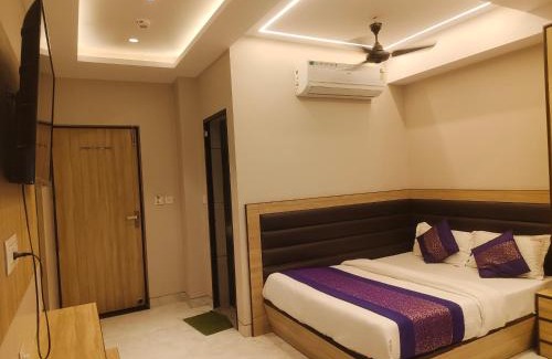 Paharganj Hotel | The Spot International - Main Bazar New Delhi
