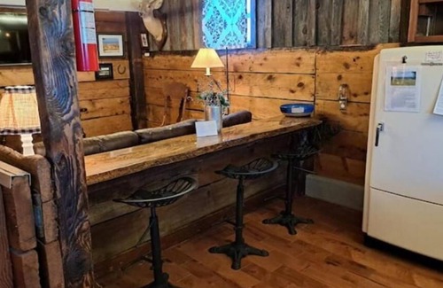 Fredonia House | The Stable at Windmill Ridge Farm
