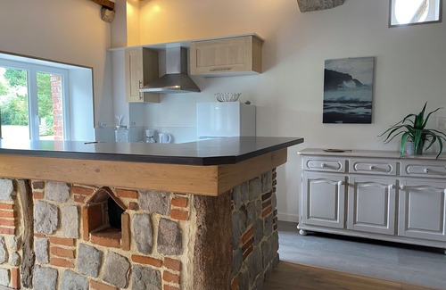Le Bourg-Dun Cottage | The stables, cottage located along the dun in a private park