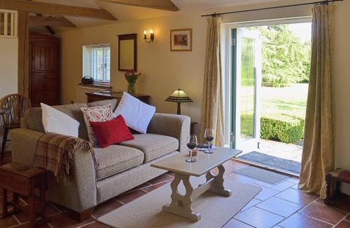 Shatterling House | The Stables