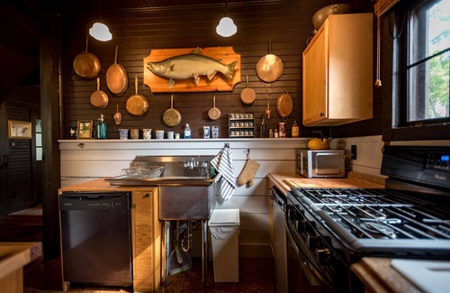 Lincoln Park House | The Stables In The Carriage House