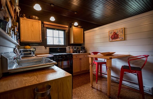 Lincoln Park House | The Stables In The Carriage House