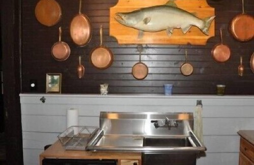 Lincoln Park House | The Stables In The Carriage House