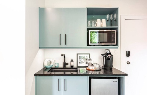 Stratford Apartment | The Stage Door | Theatre Suite