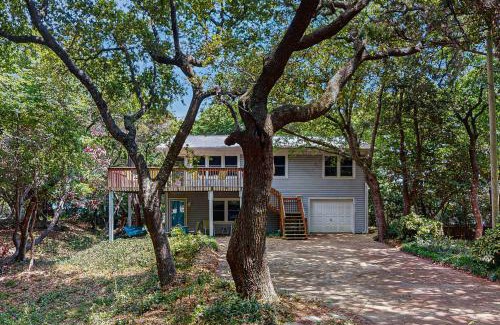 Emerald Isle House | The Stanley Cottage (upstairs)