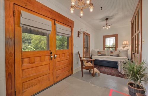 Bouldin House | The Stanley Historic Home plus Cabin with Pool, BBQ