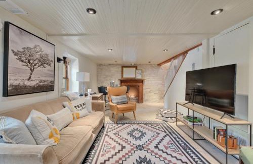 Bouldin House | The Stanley Historic Home plus Cabin with Pool, BBQ