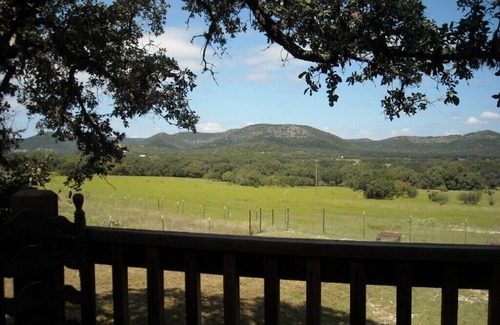 Rio Frio House | The Stars at Night are Big and Bright at Four Frio Sisters Cabin!