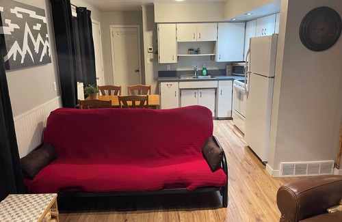 Valemount House | The station home away from home in Valemount BC