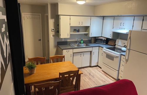 Valemount House | The station home away from home in Valemount BC