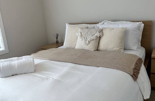 Ottawa Division House | The Stay Lounge