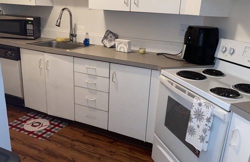 St. Louis Apartment | The Stay Luxury Comfort Apartment Suite